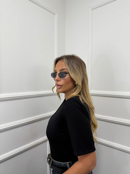 T-shirt con spalline lunghezza basic nera 5058