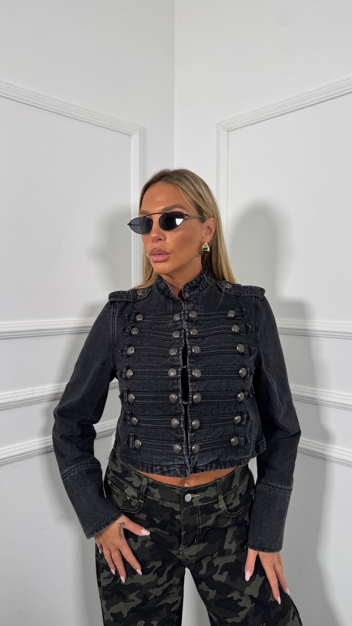 Giacca crop in denim nera Vegas 386
