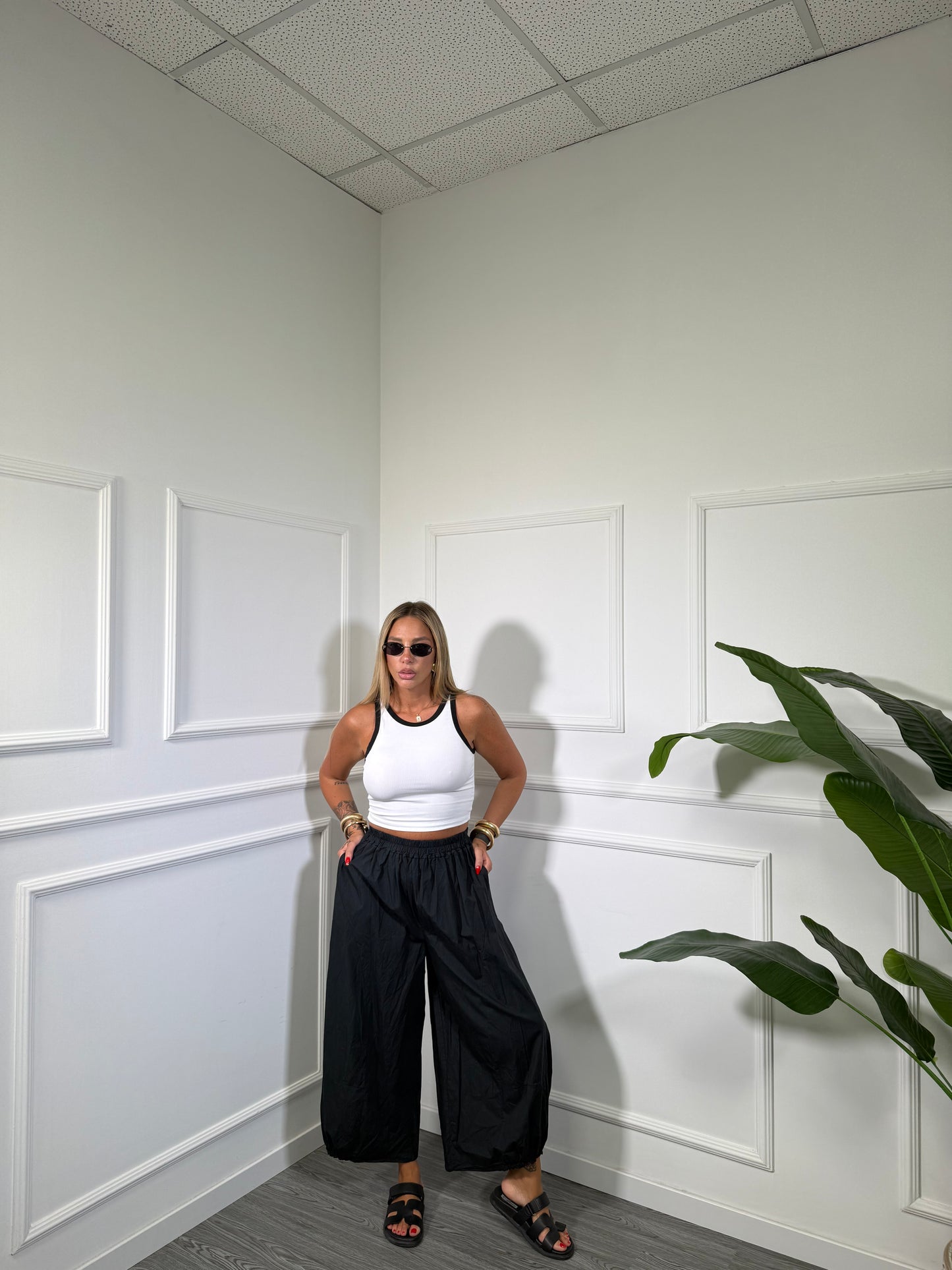 Pantaloni palazzo in viscosa 7/8 Easy nero kk15231