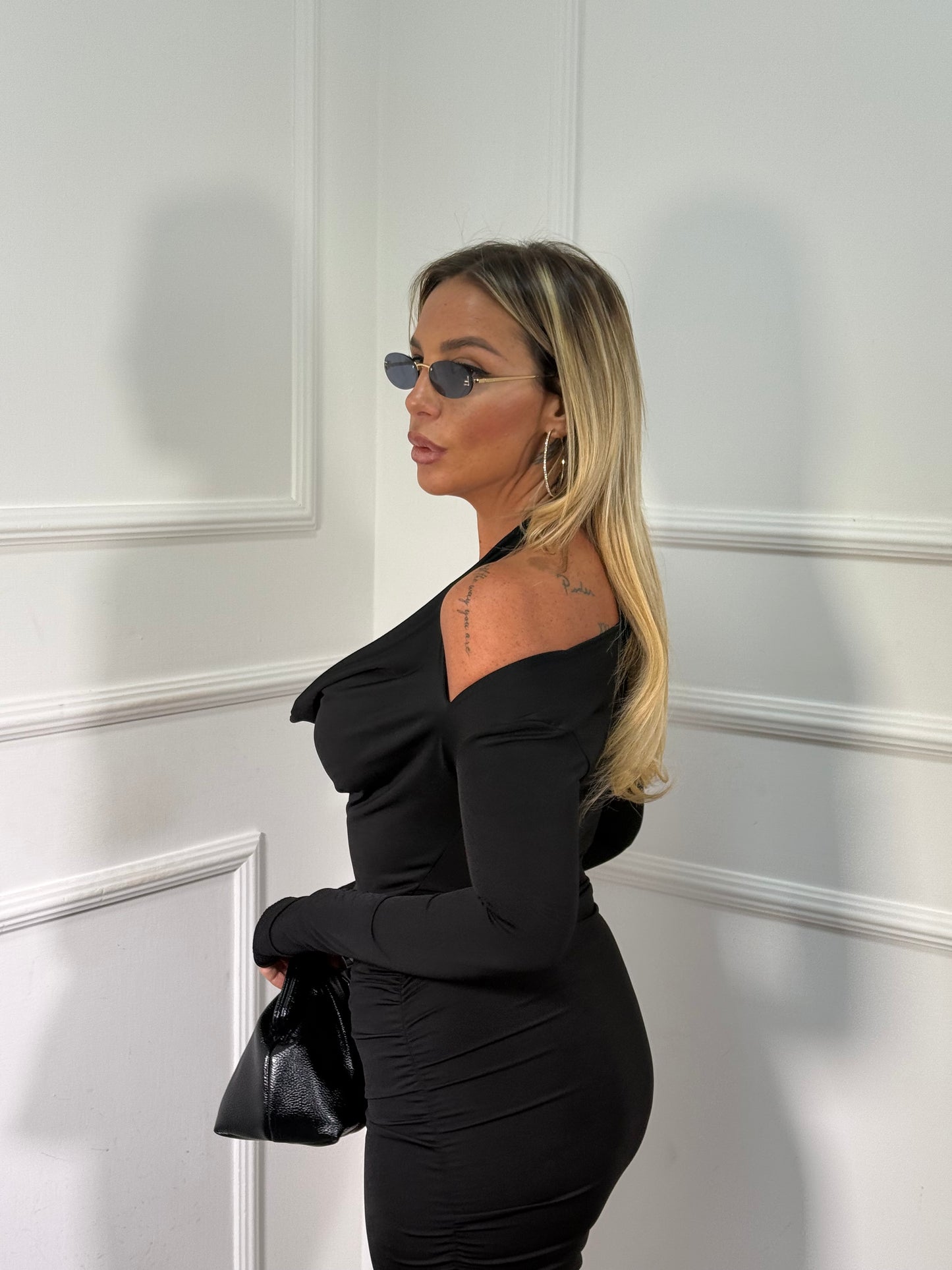 Abito scollo sciallato in lycra Ginny nero 1122