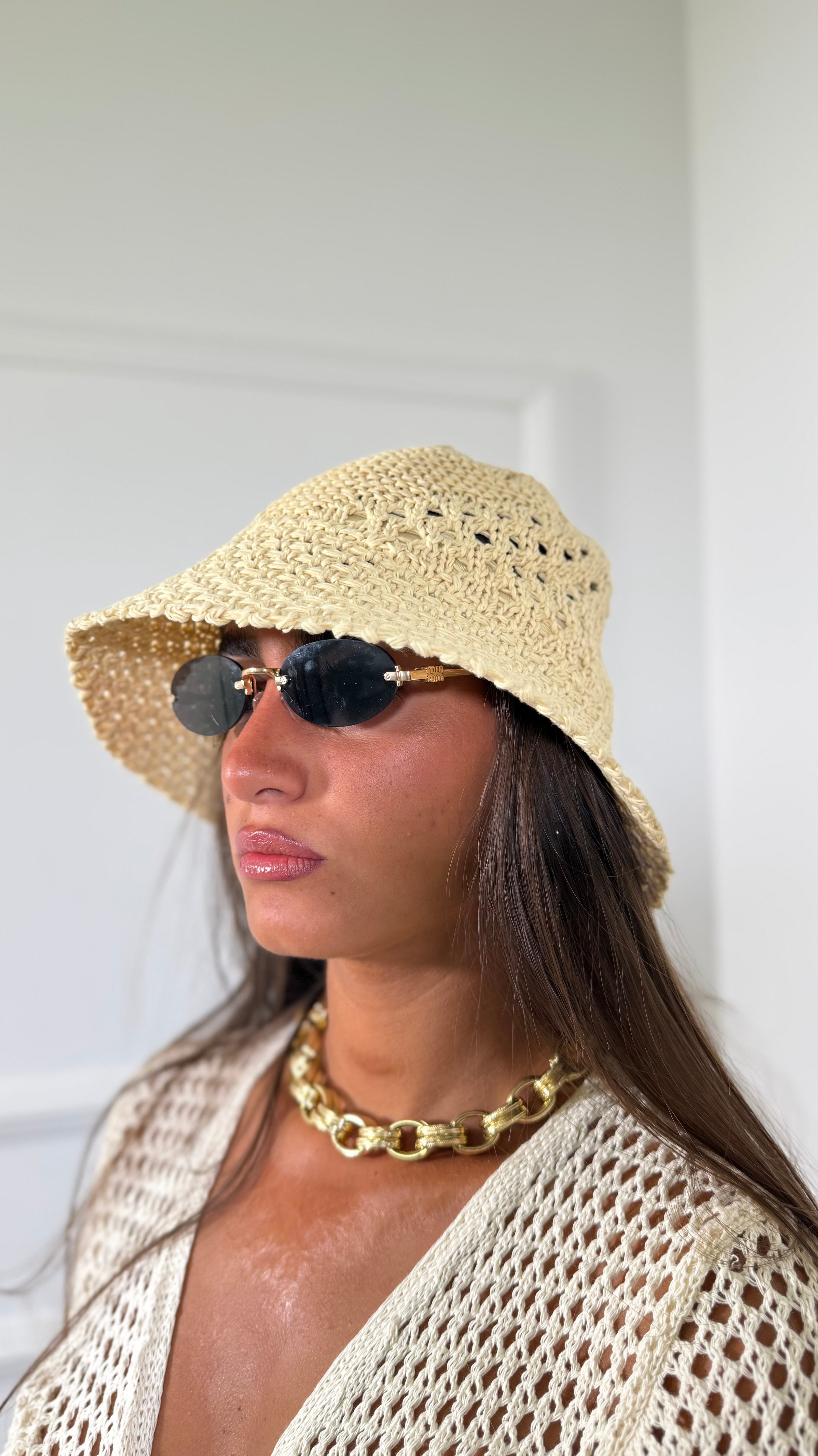 Cappello in paglia traforato sabbia