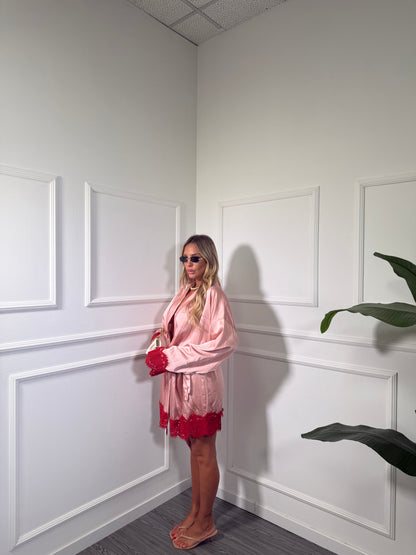 Kimono in satin e pizzo Kesya rosa