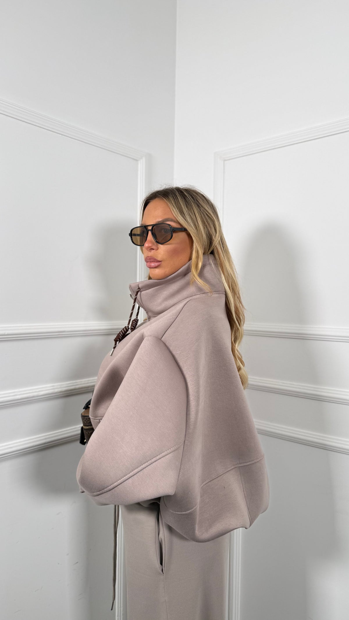 Giubbino in felpa neoprene Elena taupe m8829