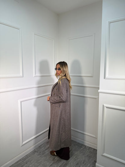 Cappotto spigato doppiopetto con spalline cacao 2898