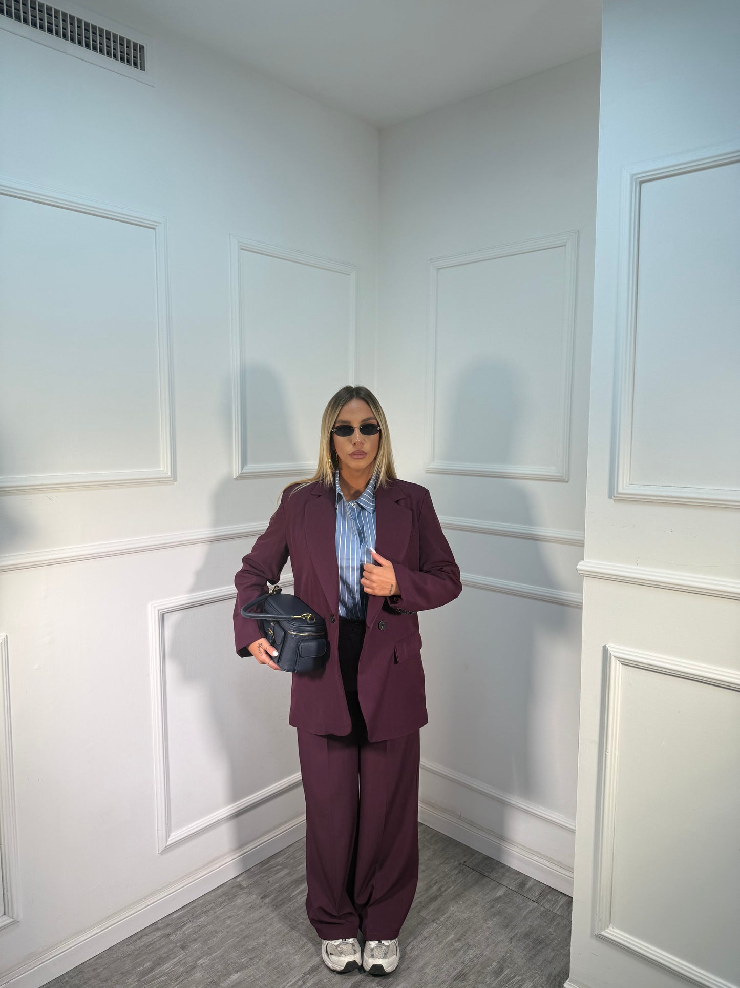 Tailleur Zaira bordeaux m11088