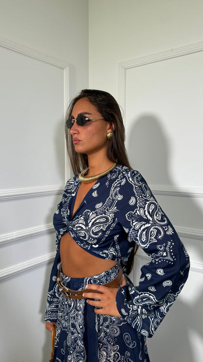 Coordinato con gonna asimmetrica fantasia bandana Lola blu c81117