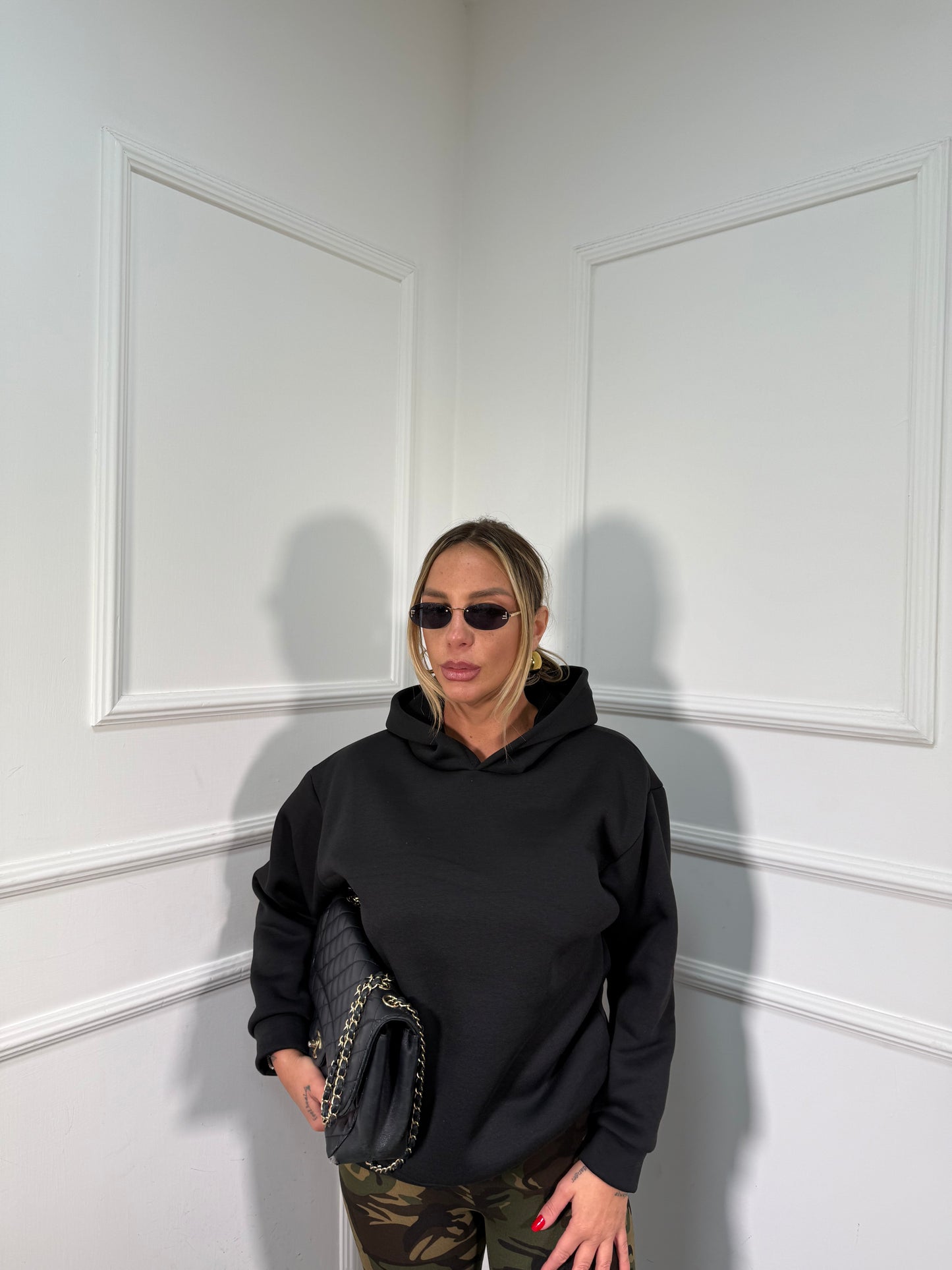 Felpa in pile con cappuccio Feel nero 25762