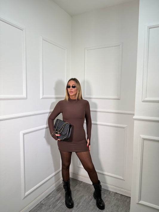 Abito in lycra con manica a guanto cioccolato 16577
