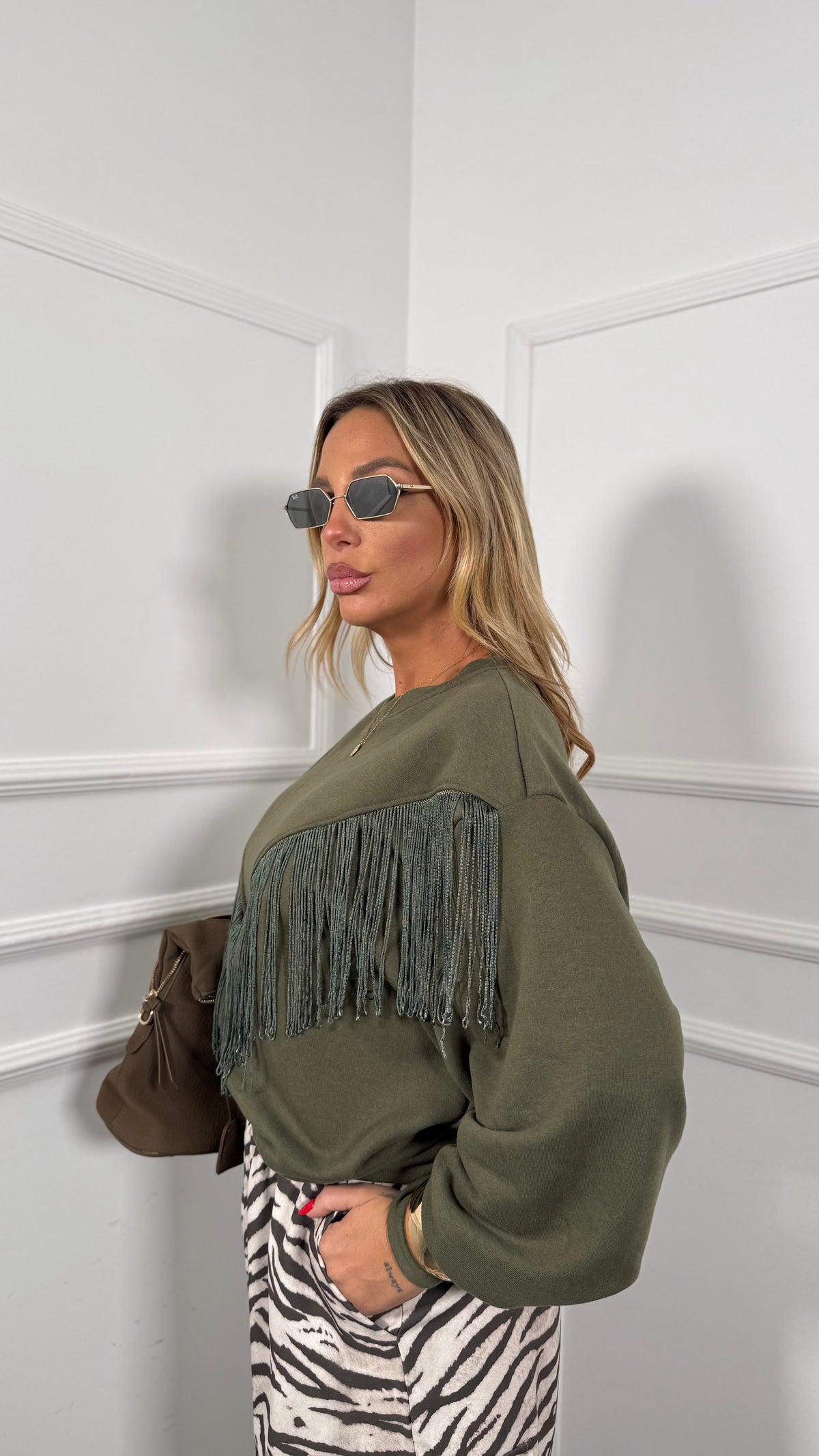Felpa con frange curvy verde militare