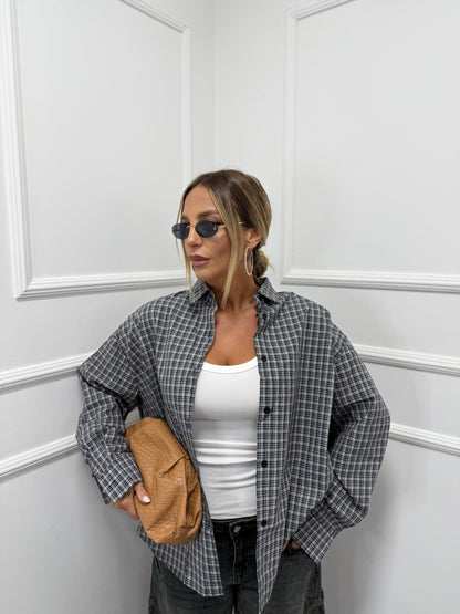 Camicia oversize con spalline Vibes grigio/nero mf2695