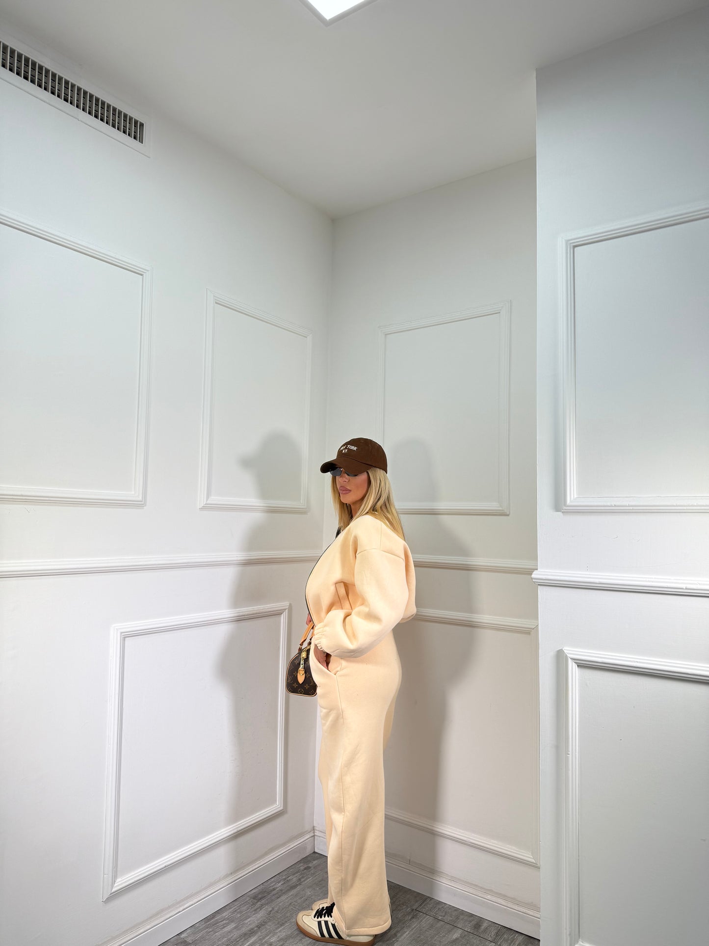 Coordinato in tuta Coffee burro 22624