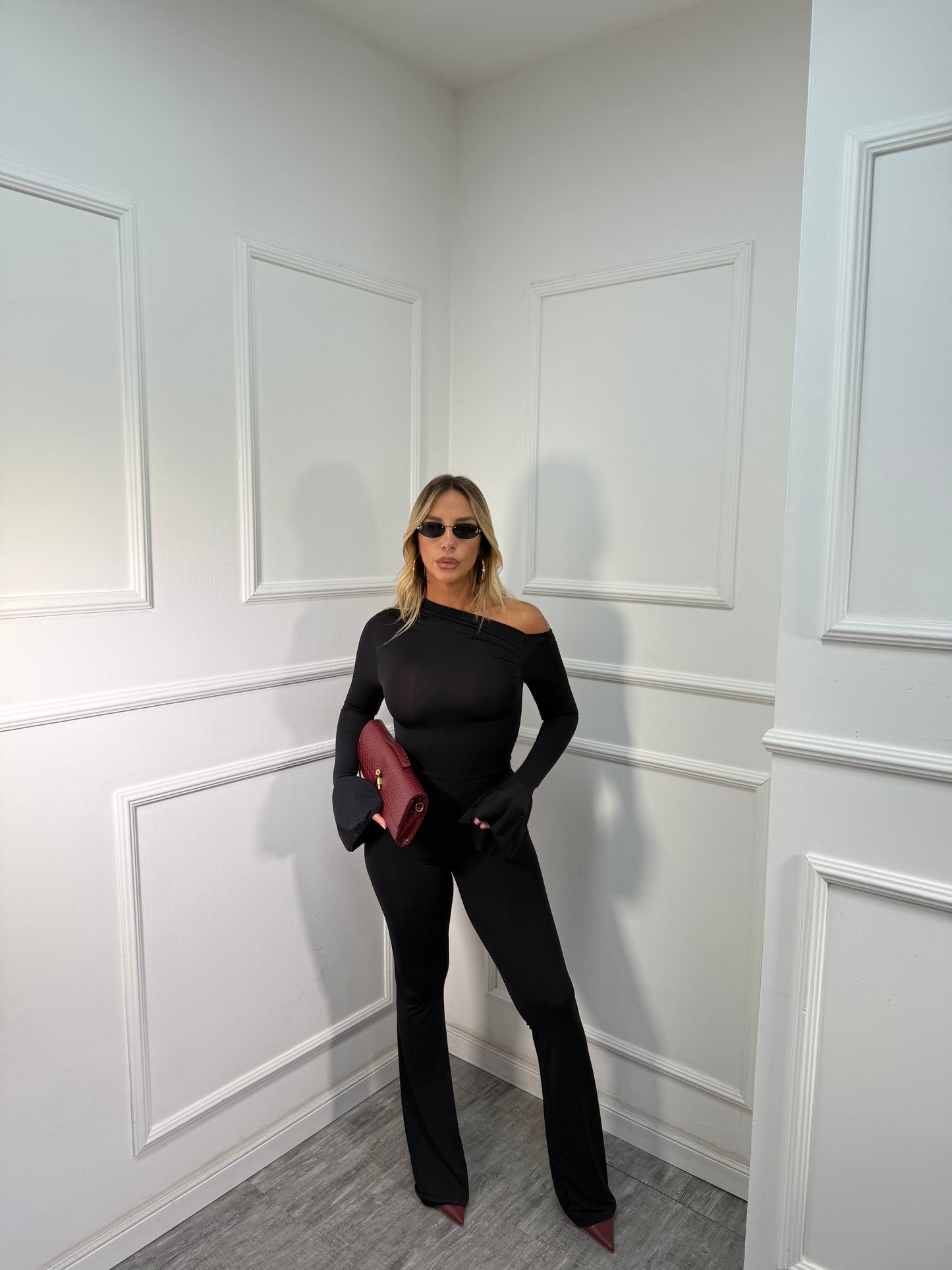 Jumpsuit in lycra scollo asimmetrico nera 14375