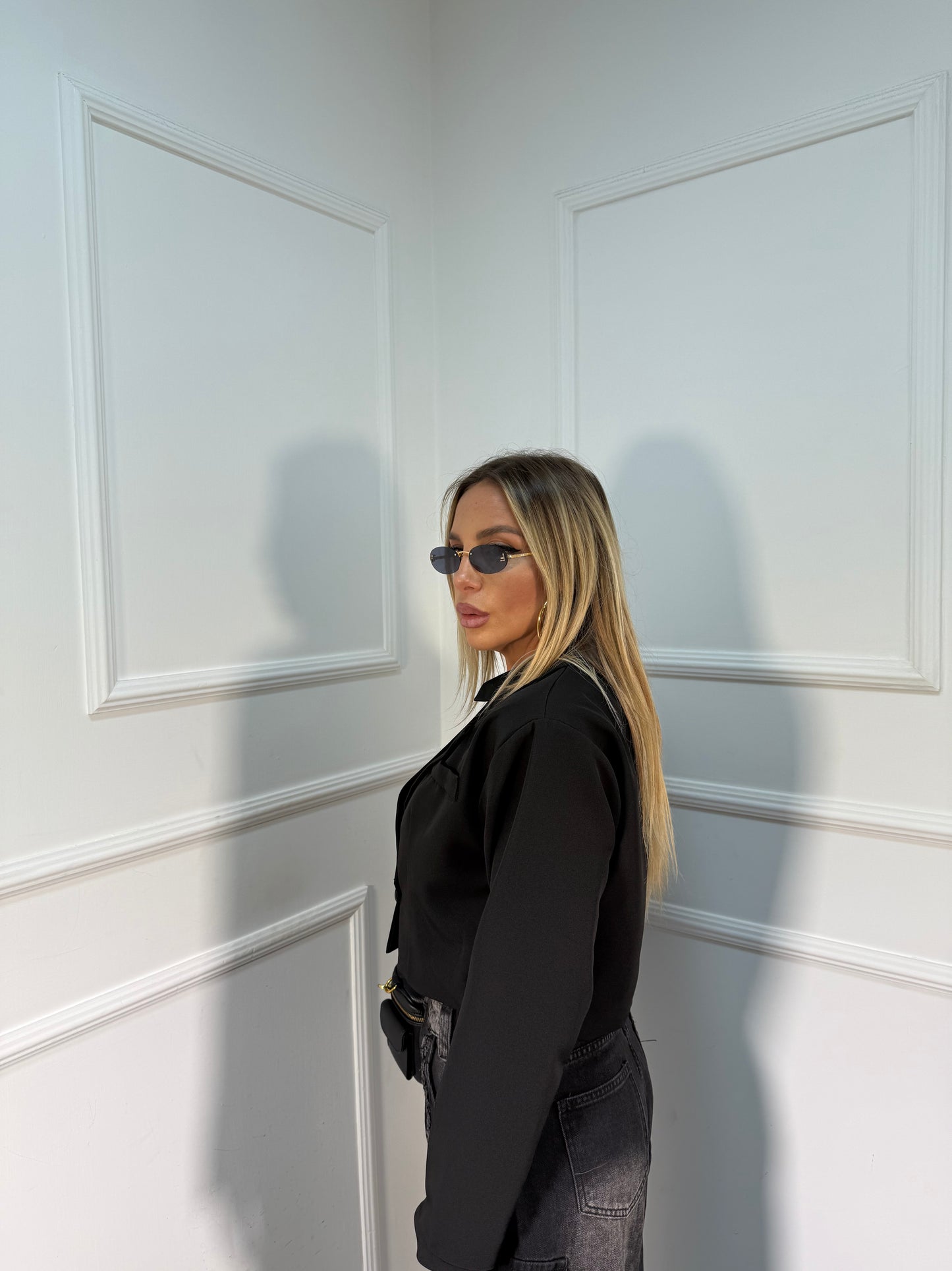 Blazer crop spallina ampia nero 7616