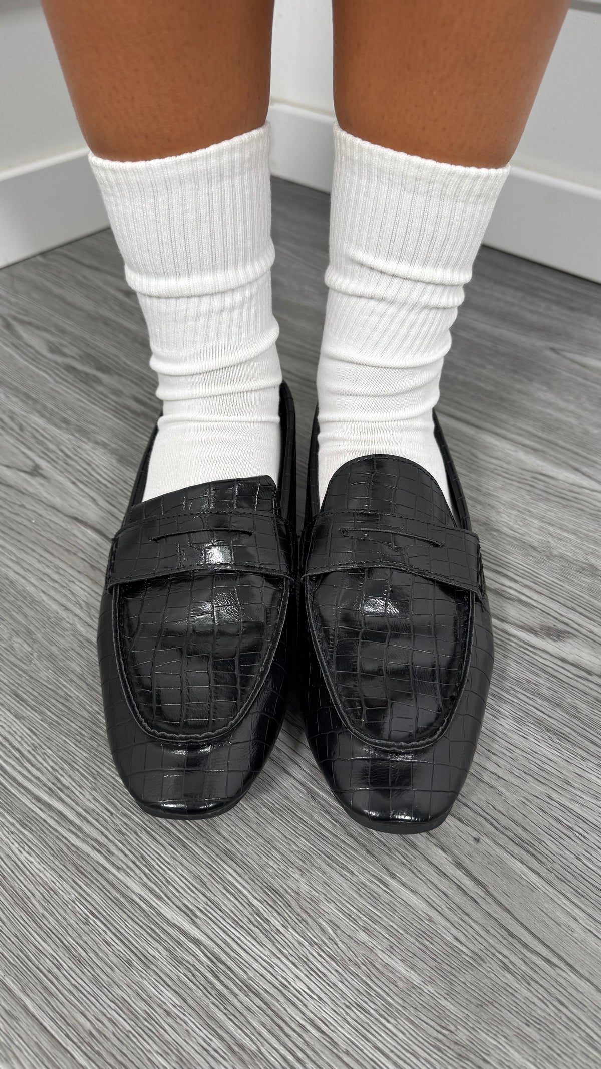 Mocassino ecopelle effetto coccodrillo nero 639-26