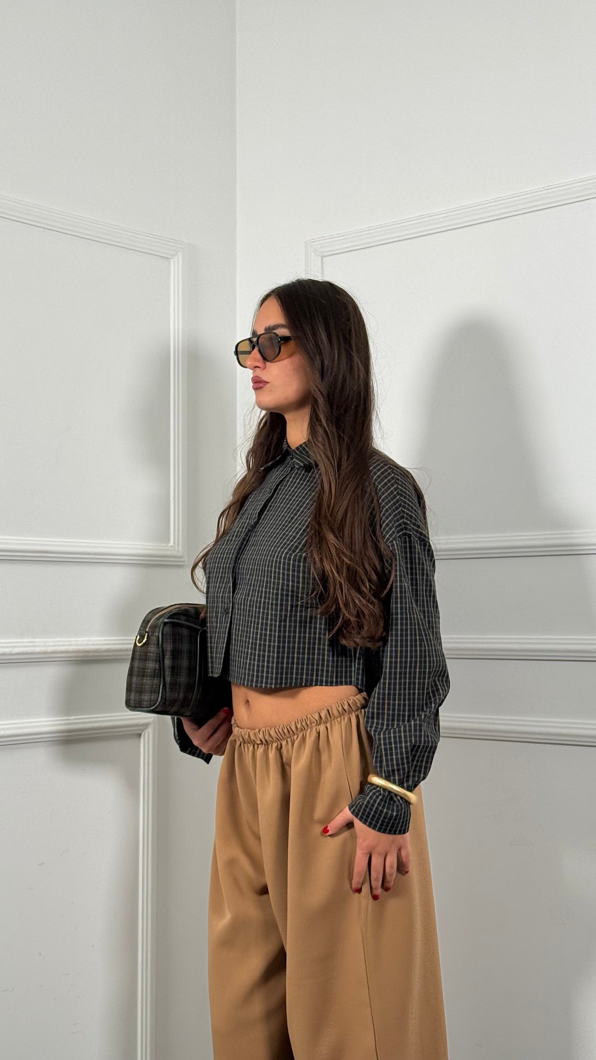 Camicia crop a quadretti British nera dk58065