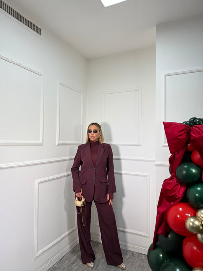 Tailleur con spalline Kendra borgogna m10114