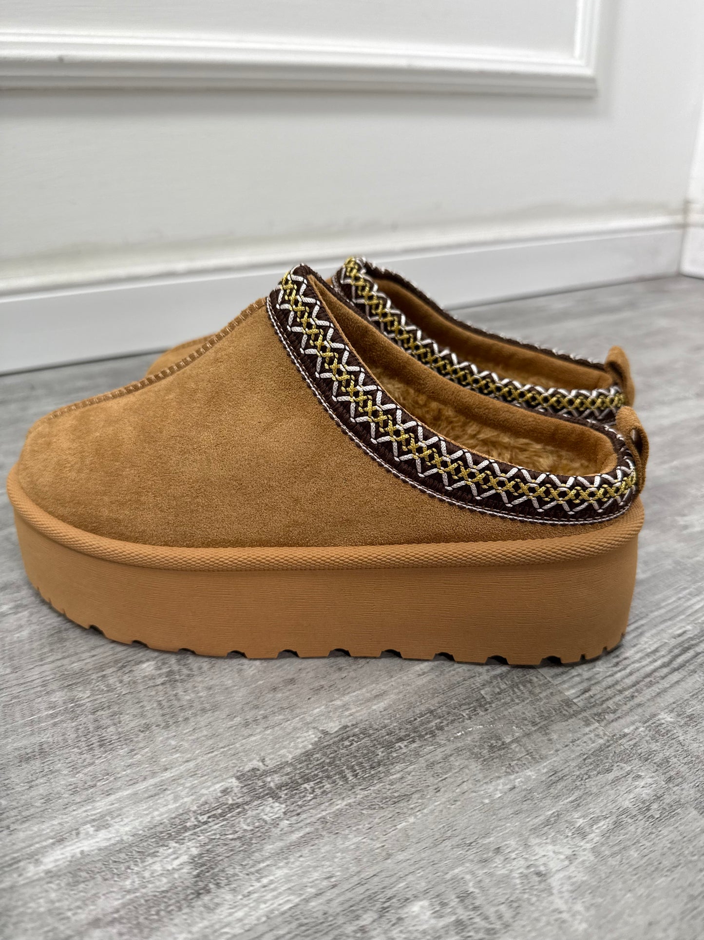 Flat in eco camoscio Bea camel B310