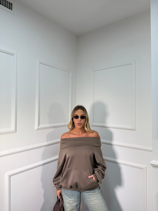 Felpa scollo a barca taupe 97037