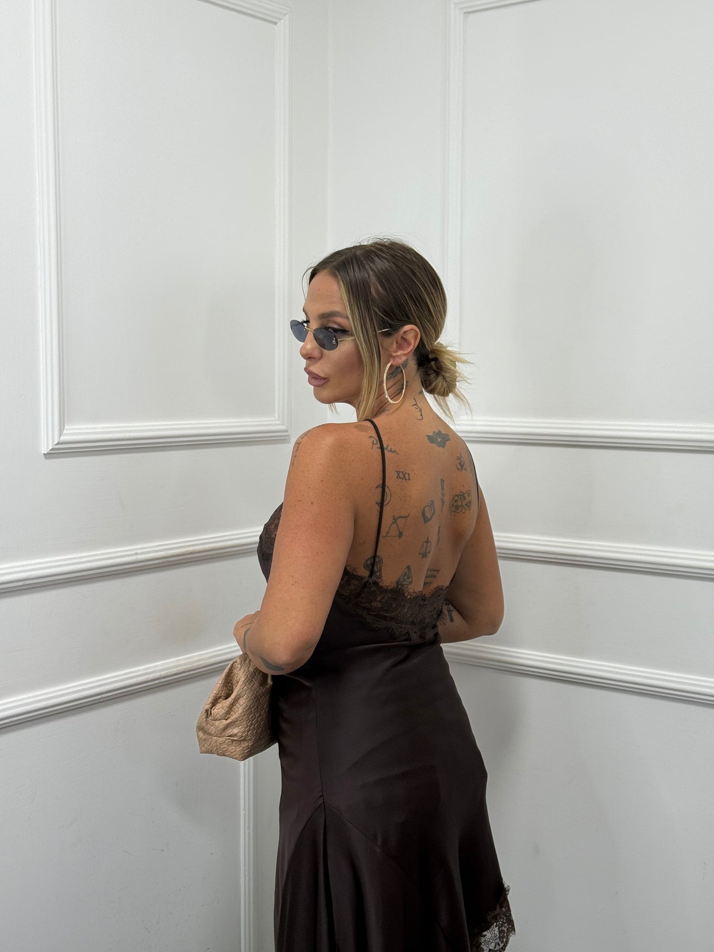 Abito lingerie in satin Amelì cioccolato 53819