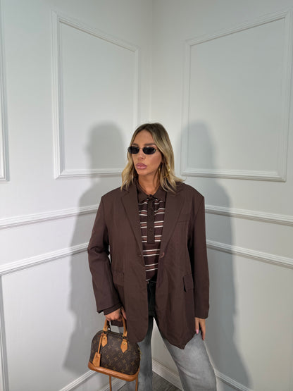 Blazer oversize con spacchetti laterali e spalline imbottite cioccolato 87267