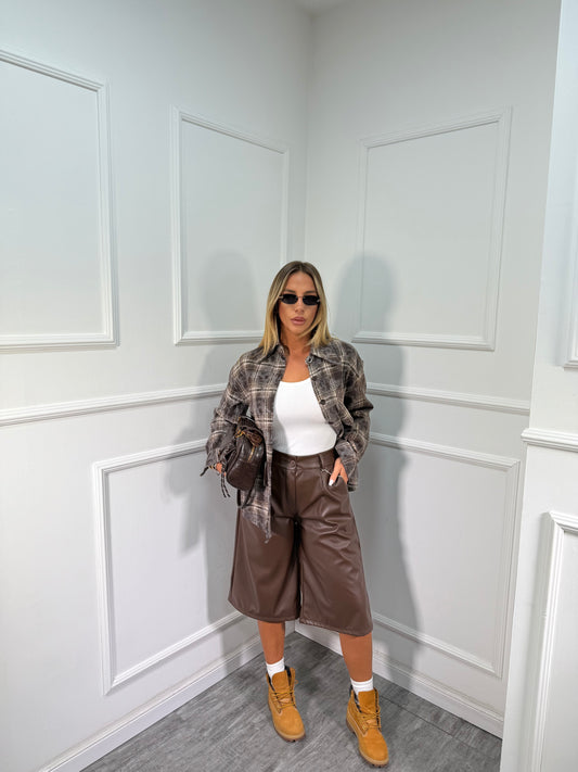 Bermuda in ecopelle Orlando marrone 18197