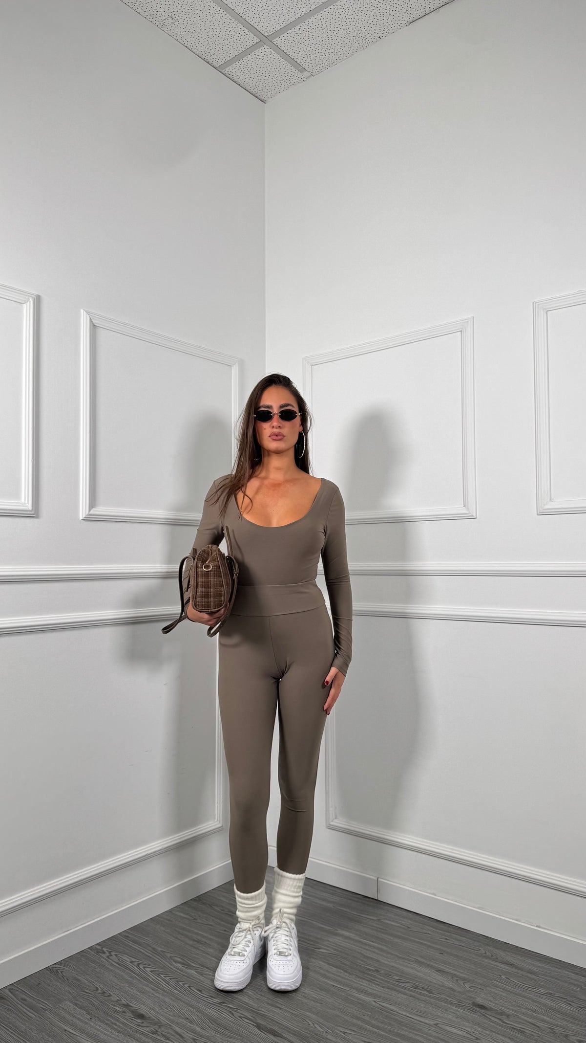 Coordinato in lycra con body Magazine taupe 5660