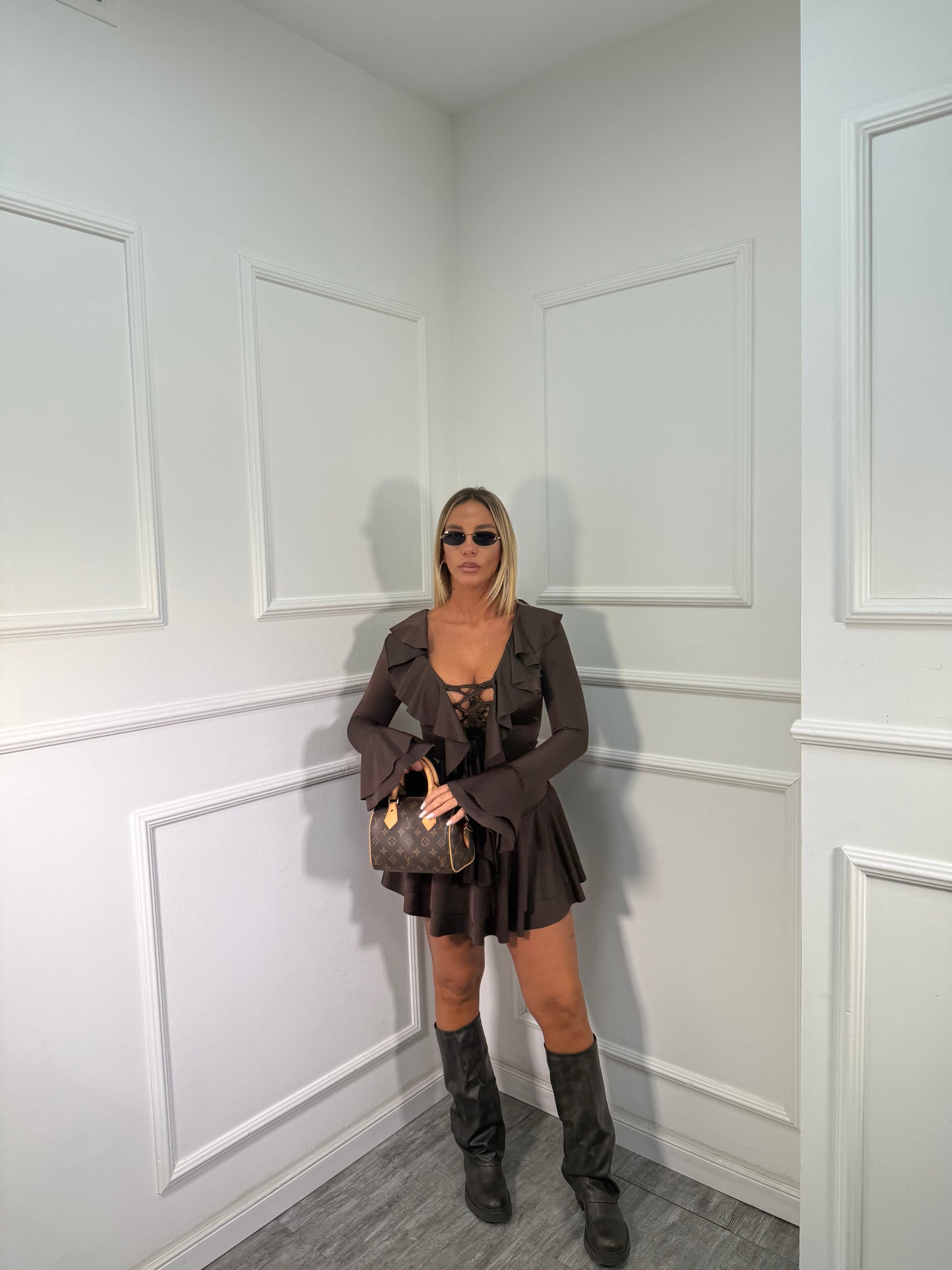 Abito in lycra stringato con rouges cioccolato 27016