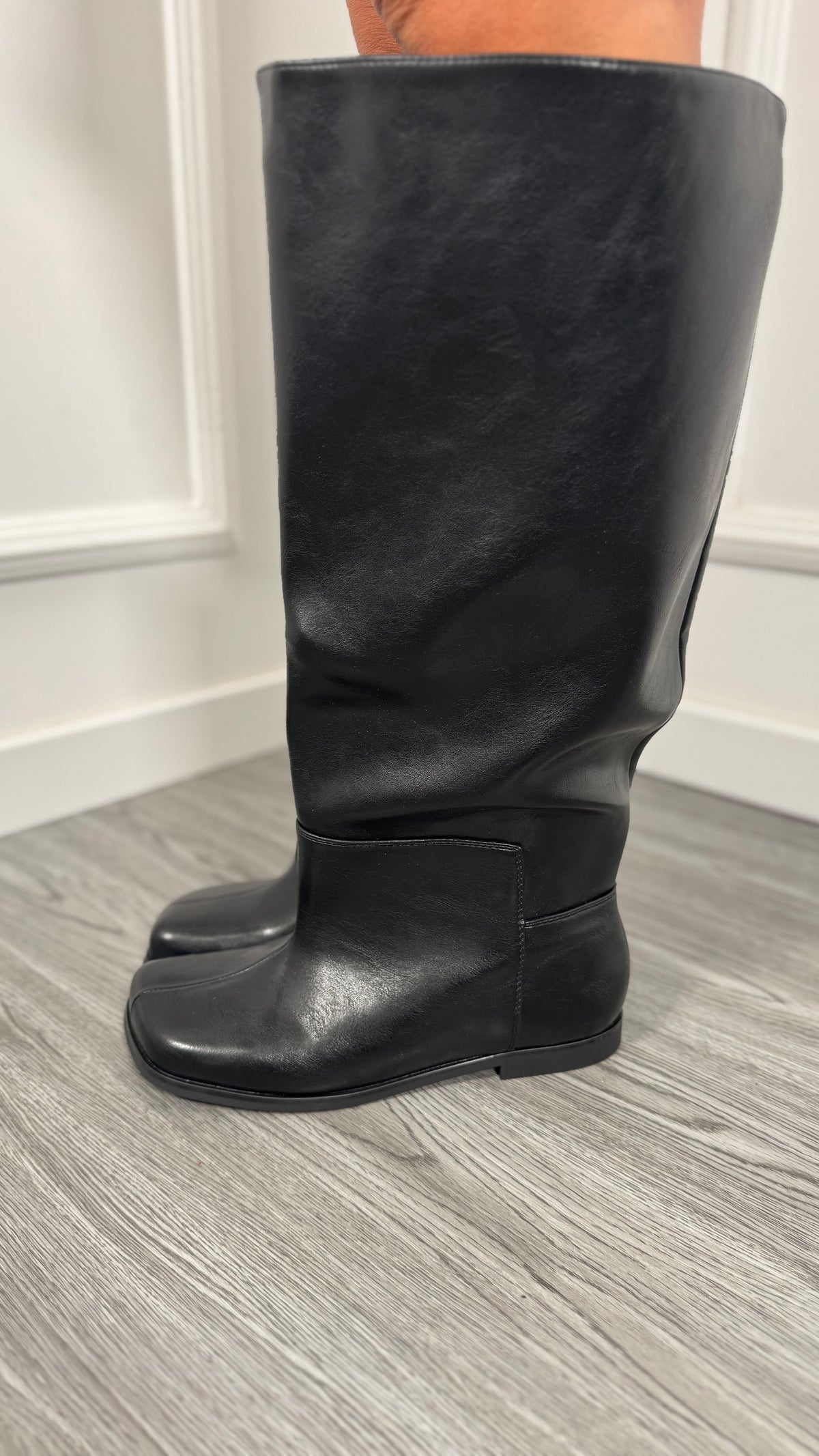 Stivale ecopelle punta squadrata nero 9743