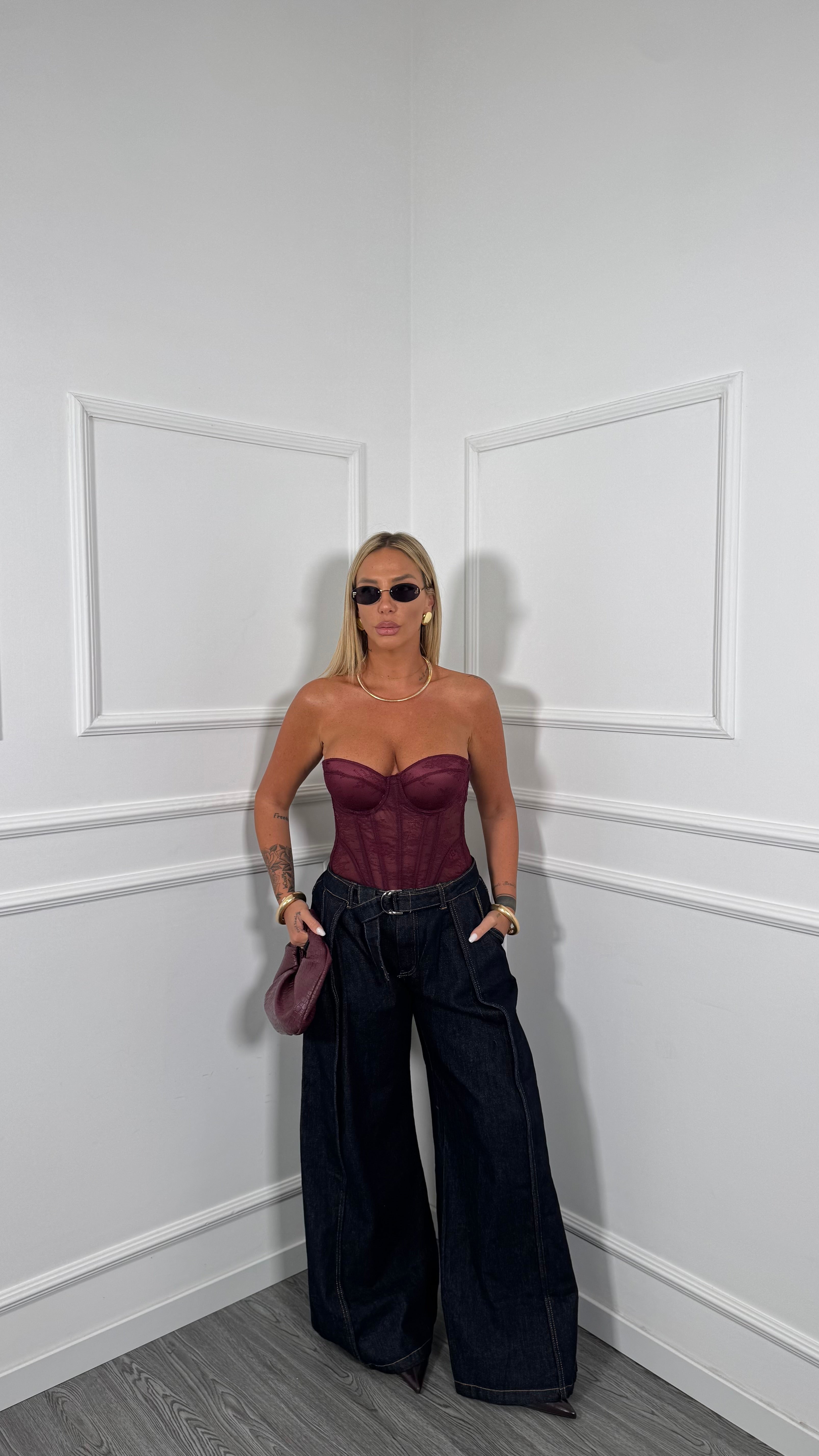 Jeans palazzo con cintura lavaggio zero z2685