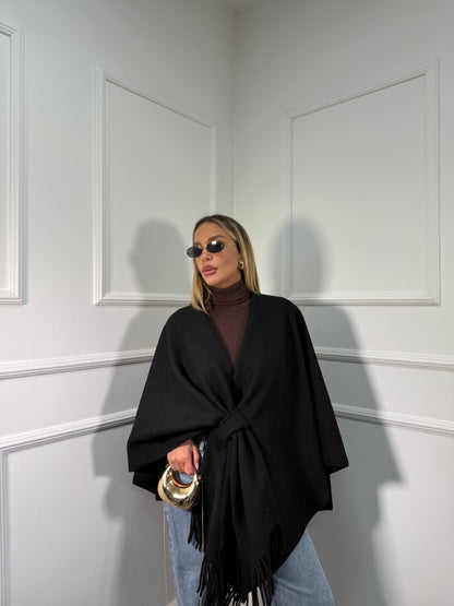 Mantella in misto lana Medellín nera 831