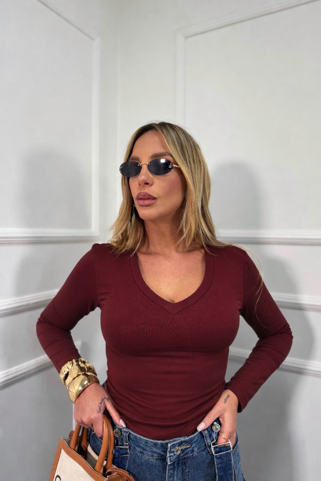 Shirt scollo a V in cotone All Day (vari colori) 5529