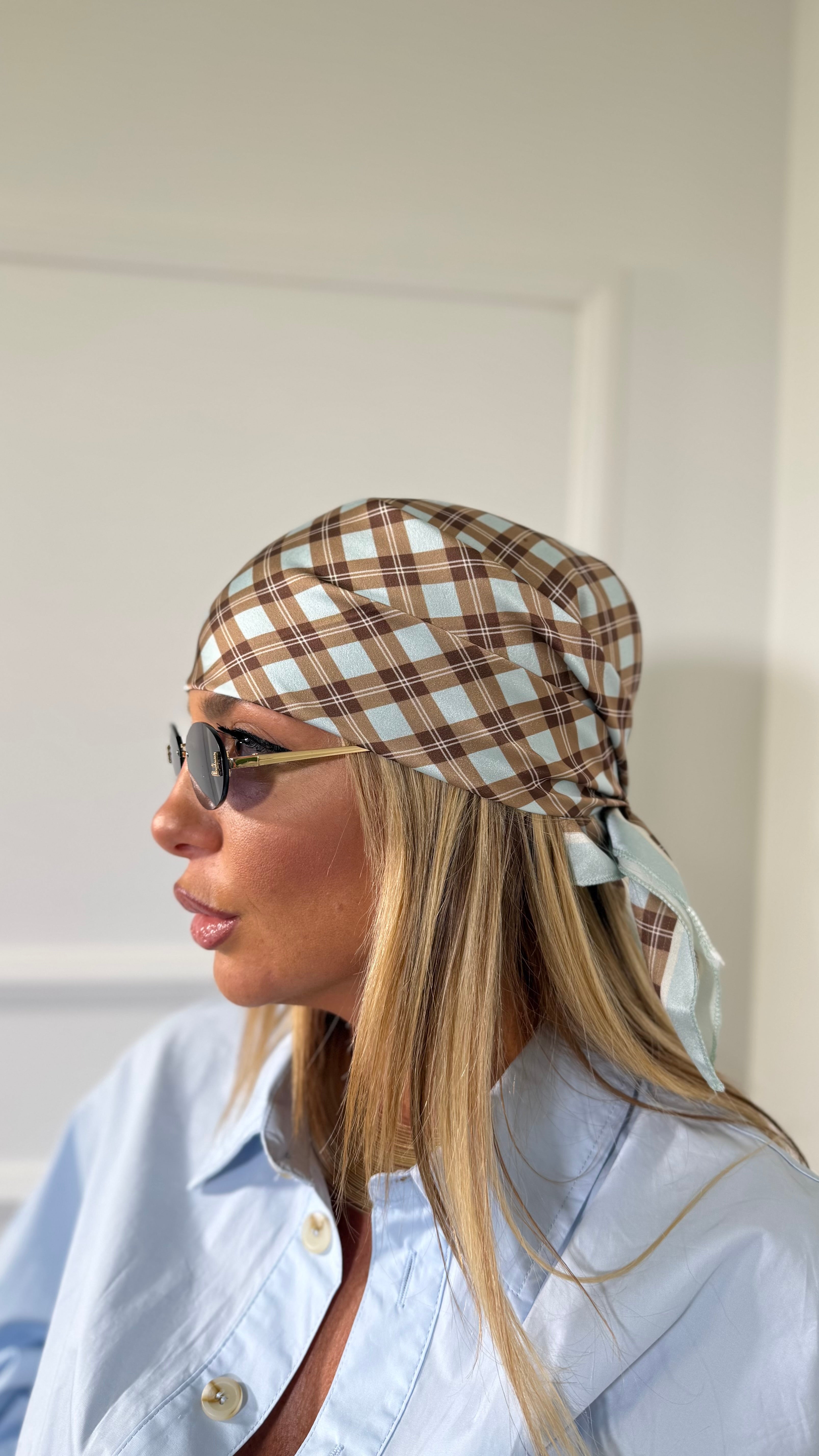 Pareo in satin + bandana a quadri azzurro/marrone