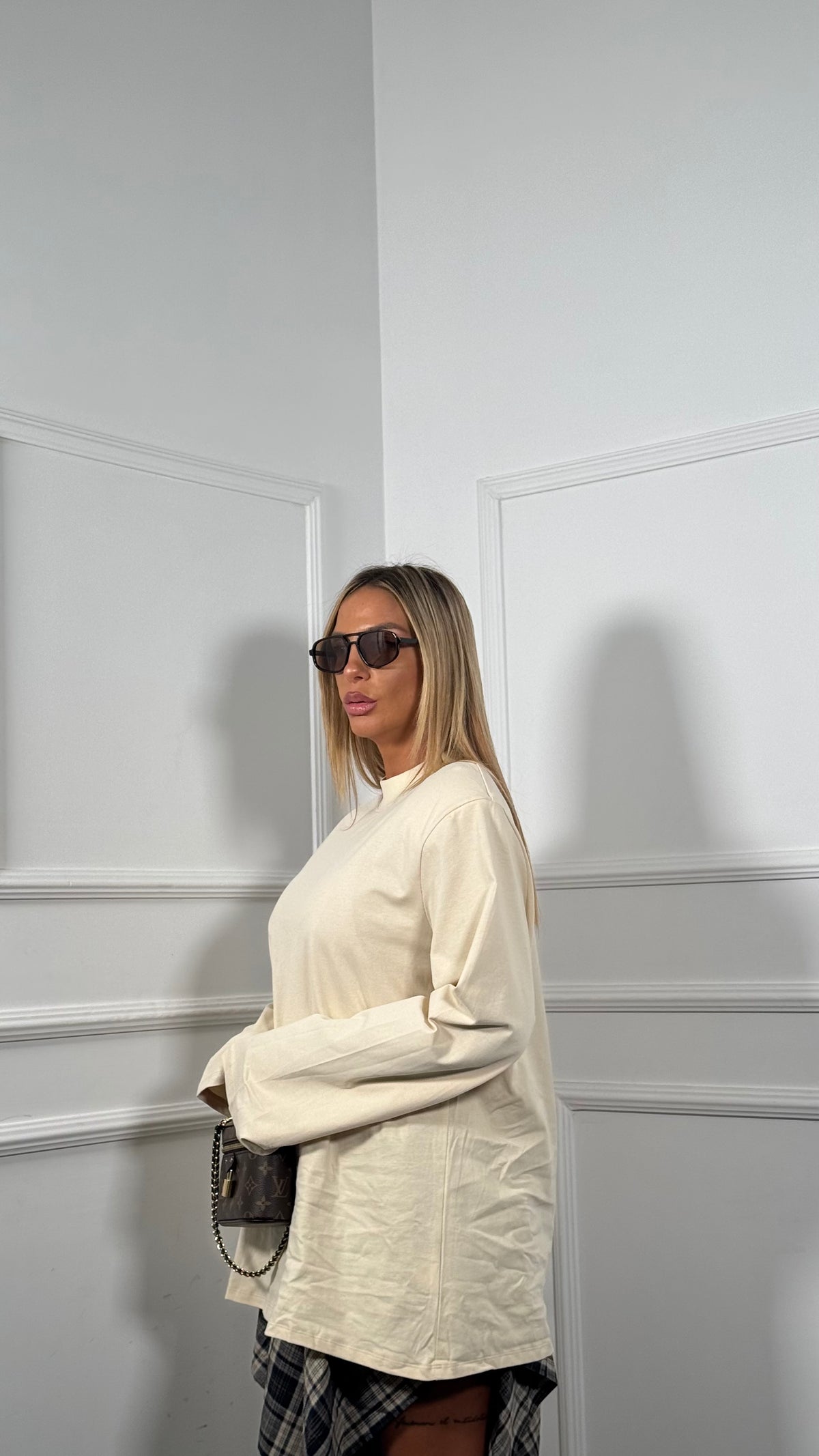 Maxi shirt oversize con spalline burro l2611