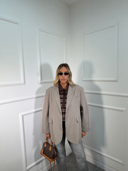 Blazer oversize con spacchetti laterali e spalline imbottite taupe 87267