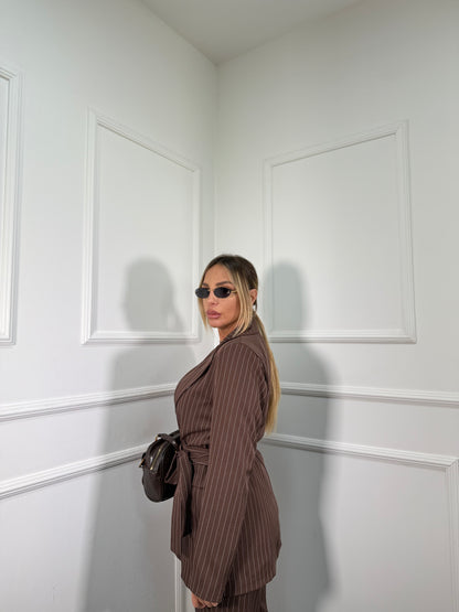 Tailleur gessato Katrin cacao 30575