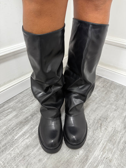 Anfibio con risvolto nero AC8B-X25108-10