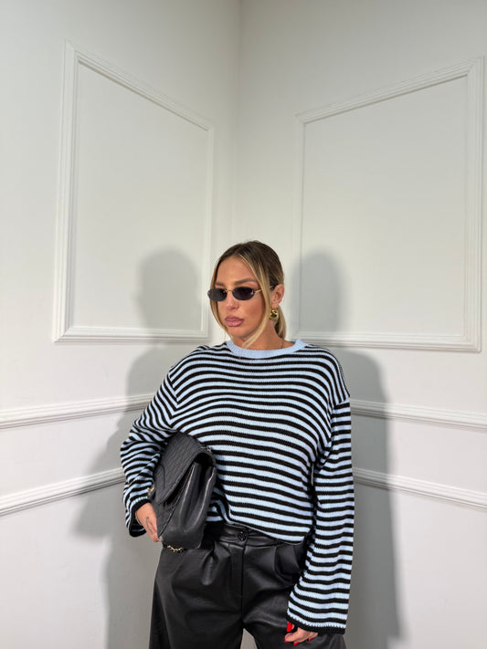 Pullover in maglia a righe manica campana azzurro/nero 025835