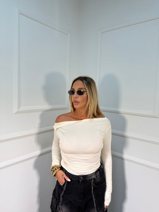 Shirt in cotone scollo asimmetrico burro mfs15046