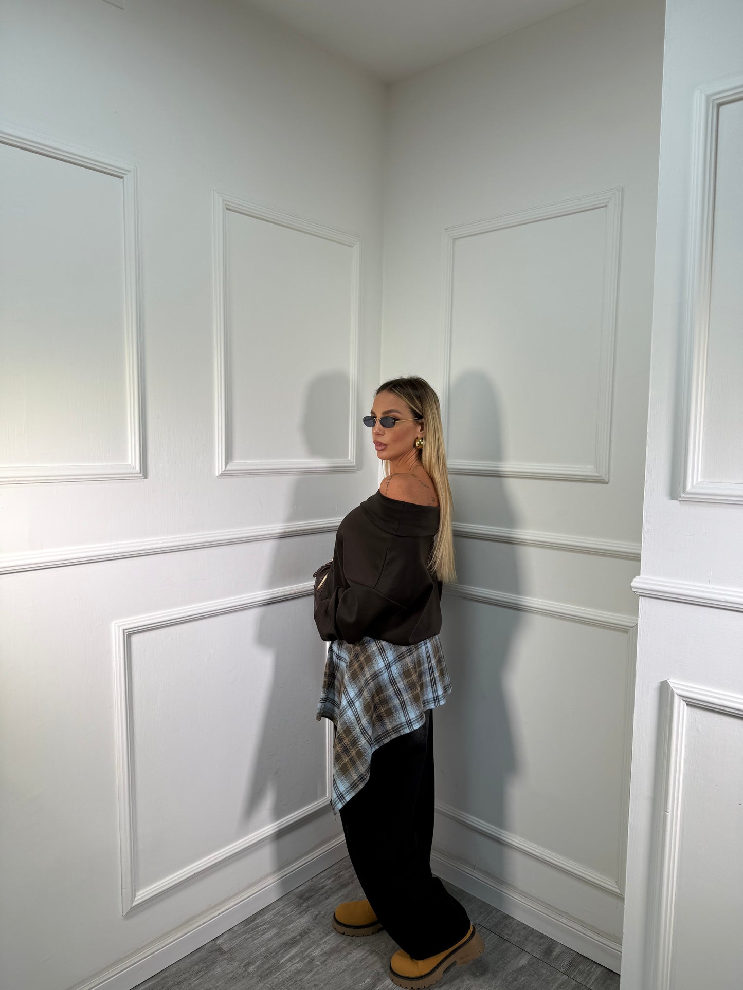 Felpa scollo a barca cioccolato 97037