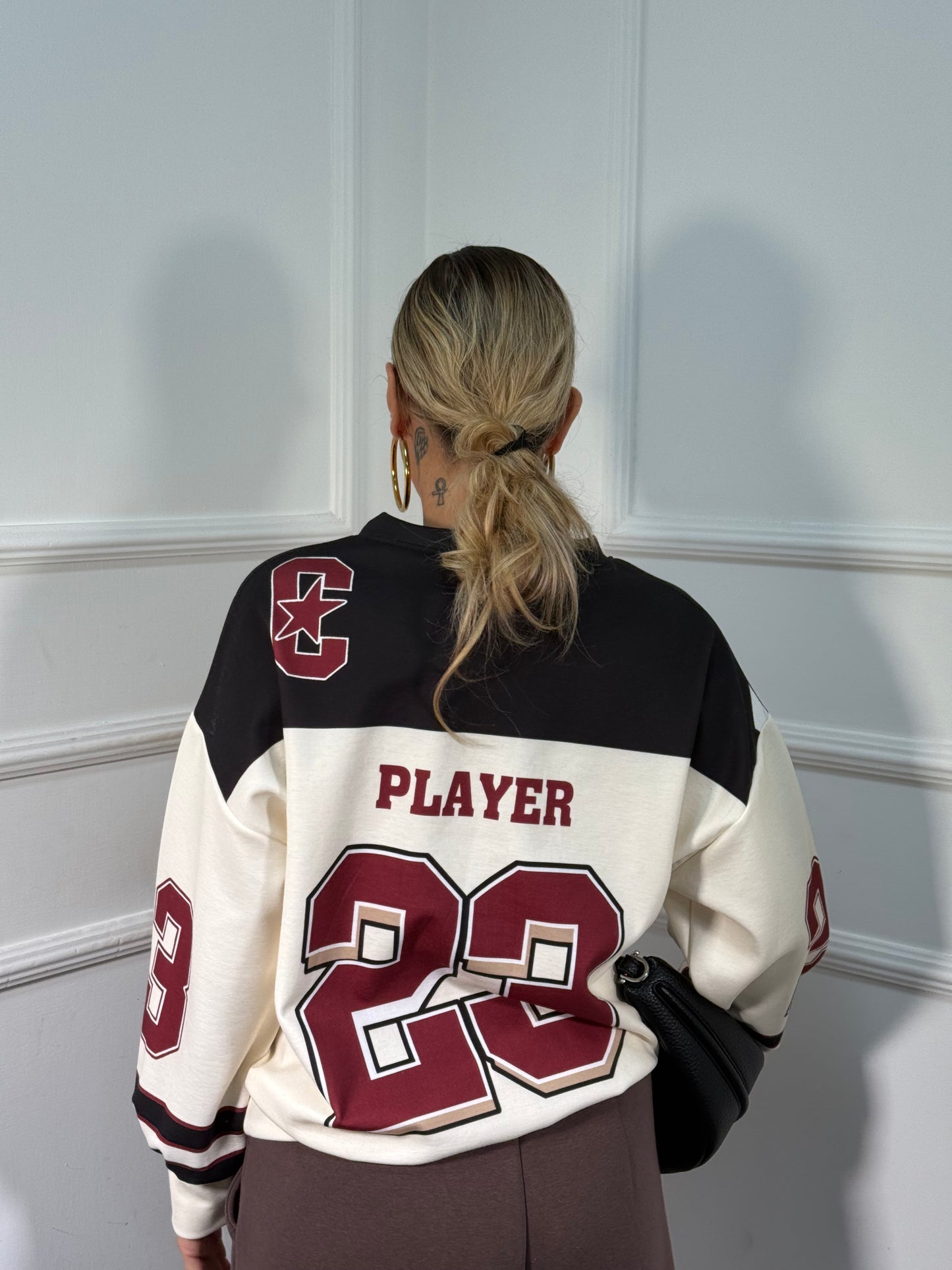 Felpa oversize in pile Player 63 nera m6023