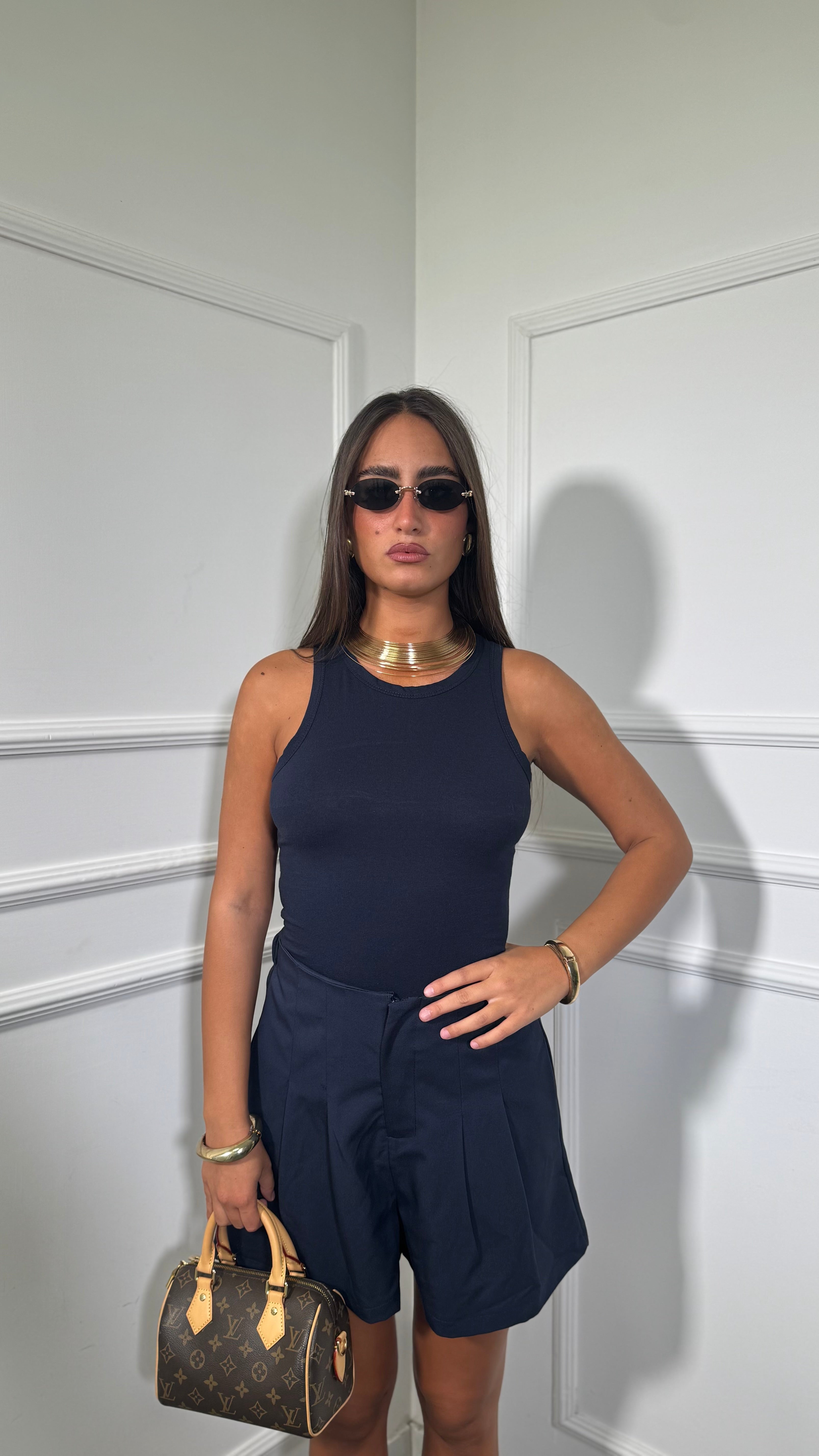Pantaloncino con pinces blu 66821