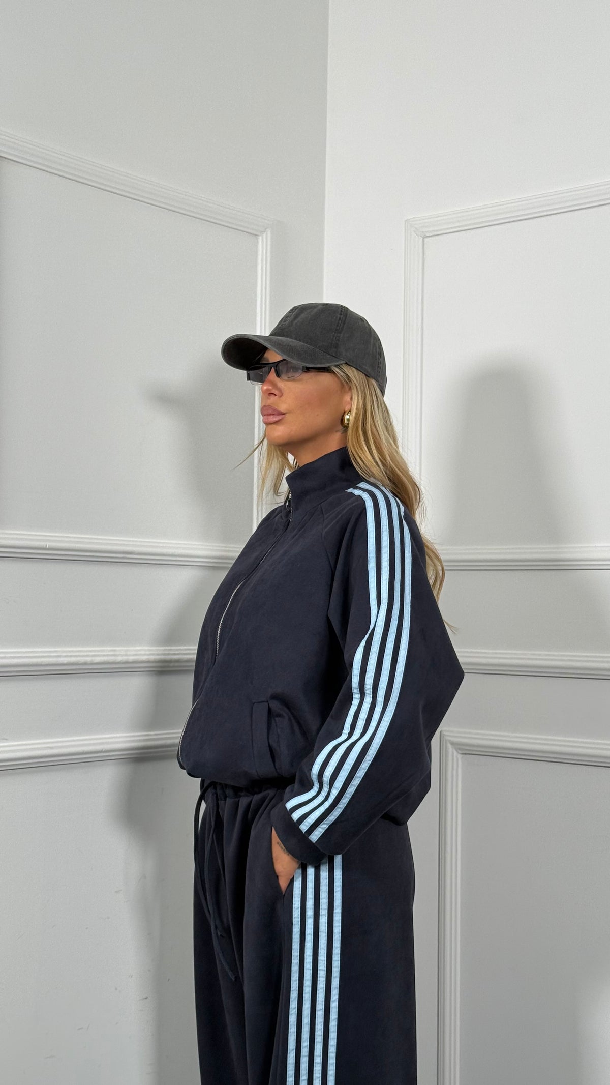 Coordinato tuta ecocamoscio Curvy Smith blu 9182