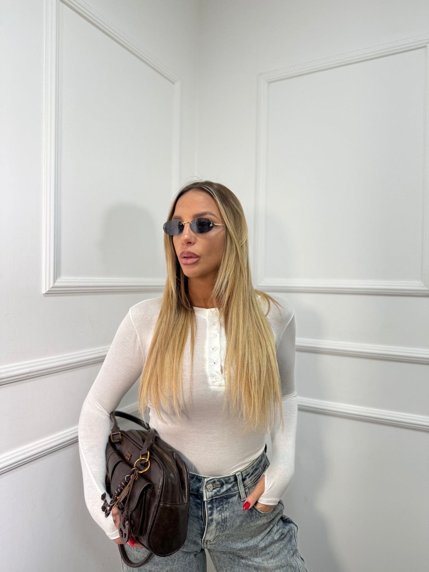 Shirt semi velata con bottoncini e manica a guanto Life bianca 25780