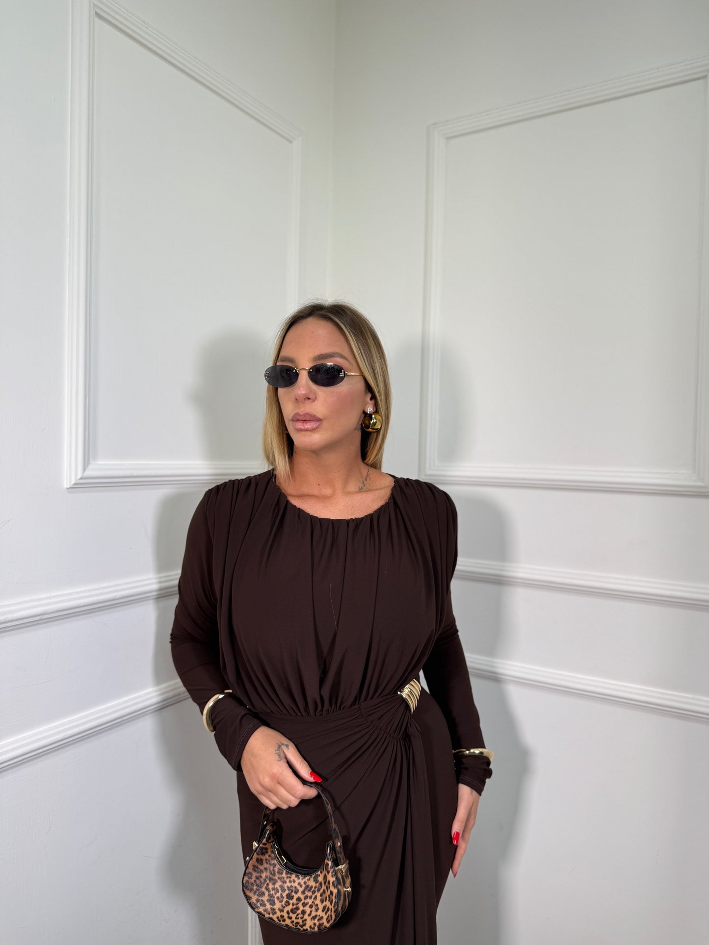 Abito midi drappeggiato con nodo Megan cioccolato 4300