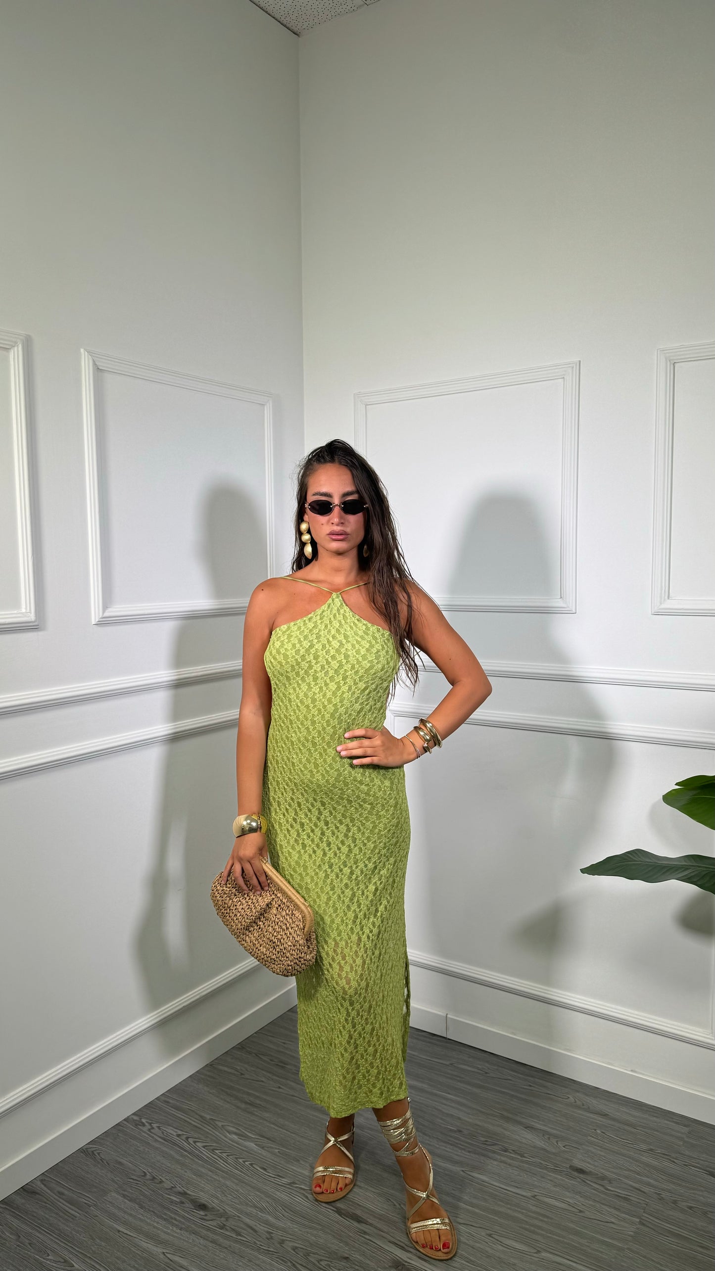 Abito midi in pizzo scollo sul retro verde avocado Mikla a3155