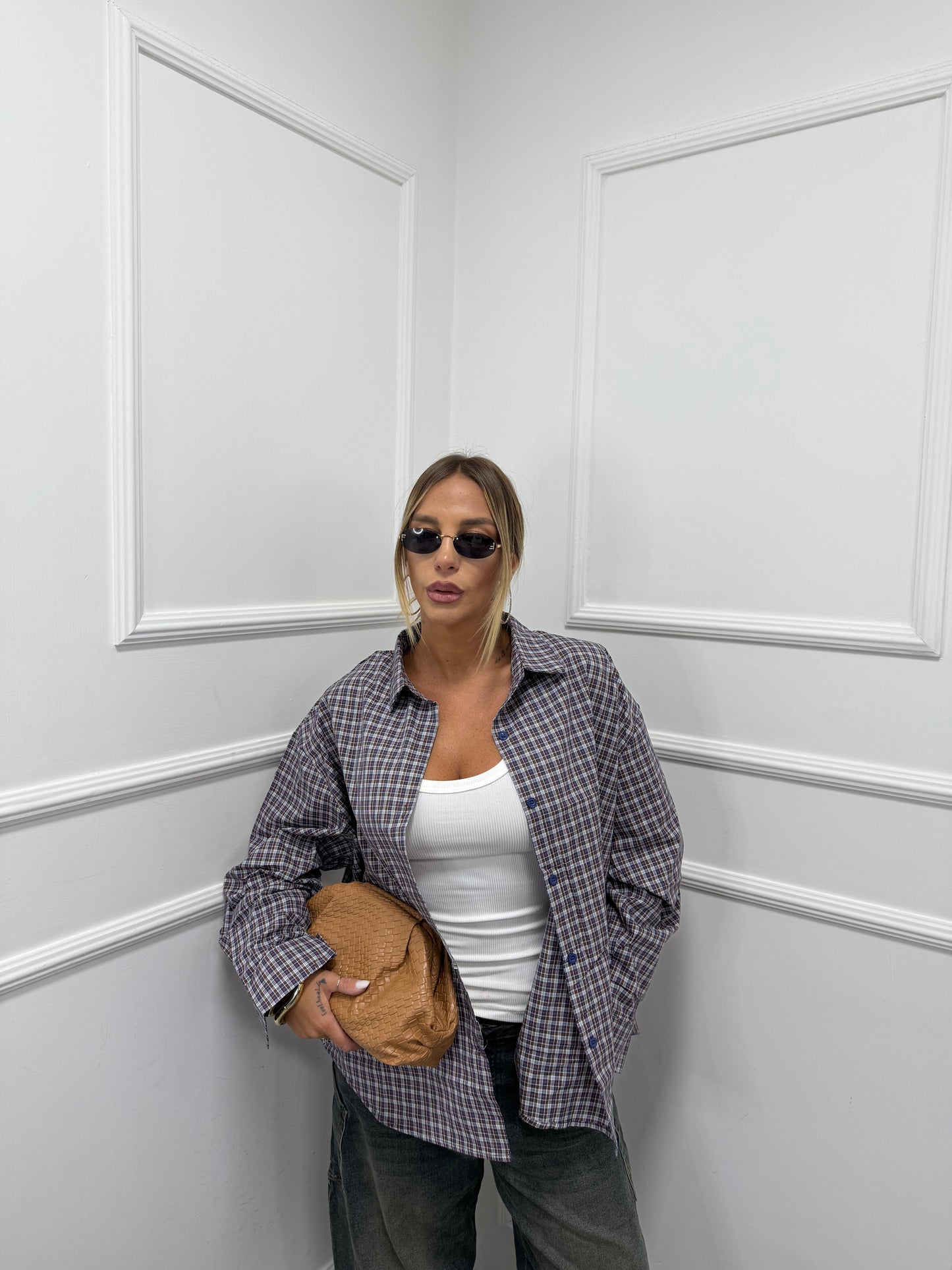 Camicia oversize con spalline Vibes blu/marrone mf2695