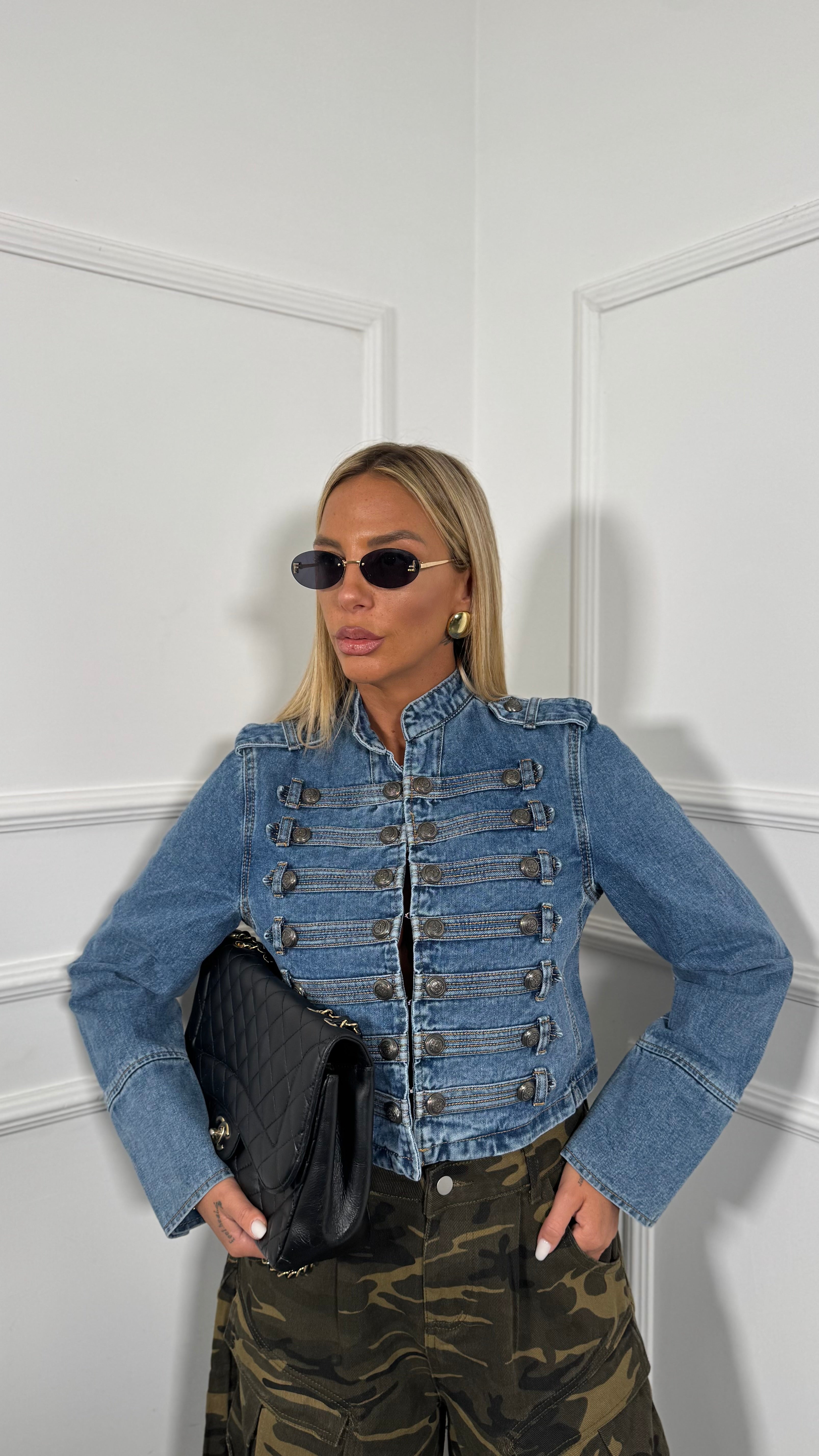 Giacca crop in denim lavaggio medio Vegas 386