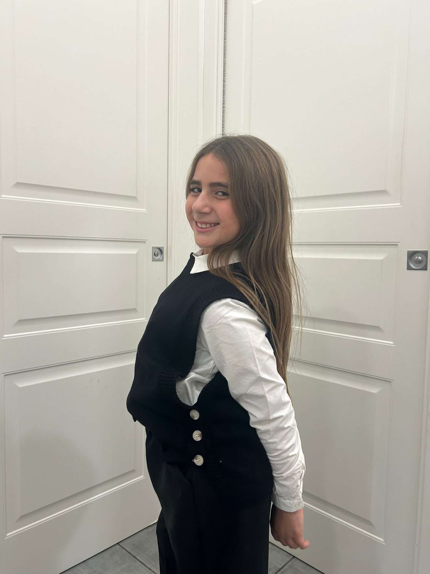 Maglioncino gilet con bottoni nero kids