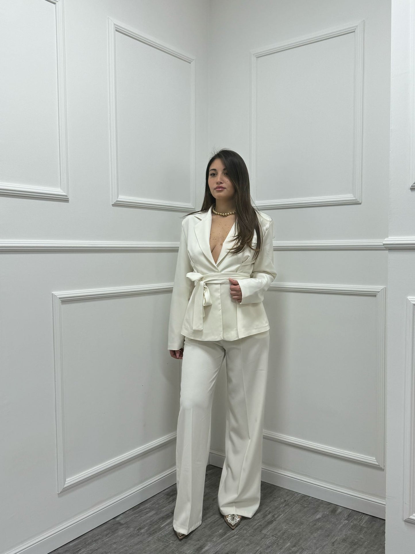 Tailleur Penelope con fusciacca panna 13158