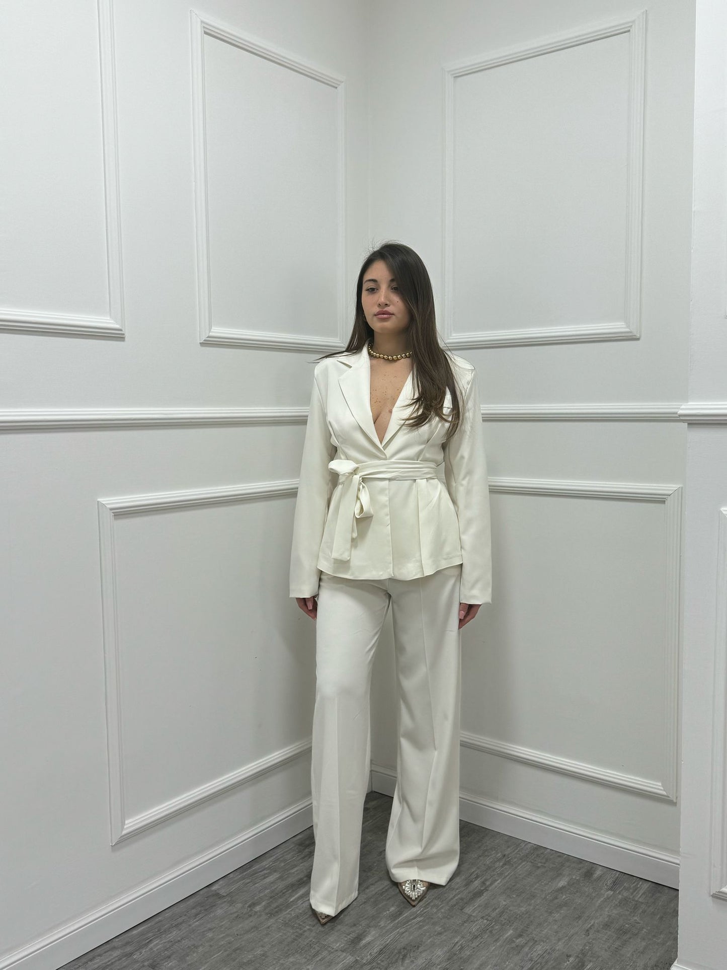 Tailleur Penelope con fusciacca panna 13158